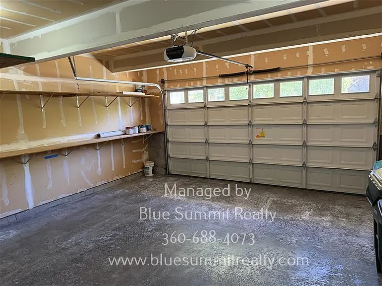 3515 Becket St NE — Photo 17