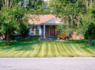 9013 Pine Lake Dr, Louisville, KY 40220