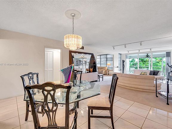 4th image of 808 Cypress Blvd APT 302