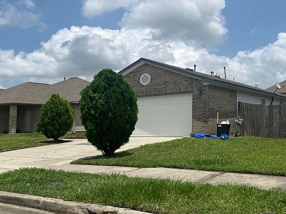 2nd image of 10702 Jordan Heights Dr