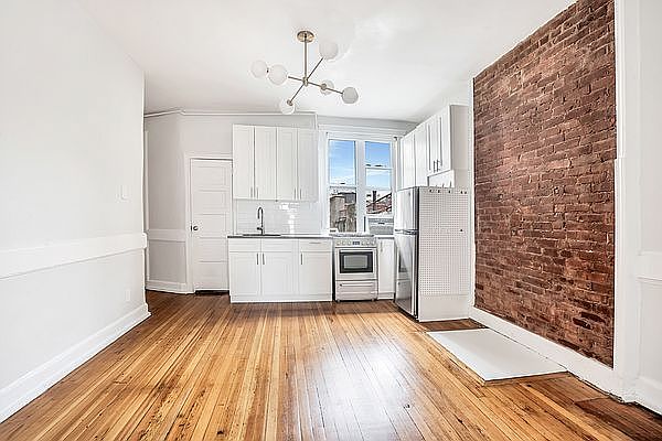 149 Sullivan St New York NY | Zillow