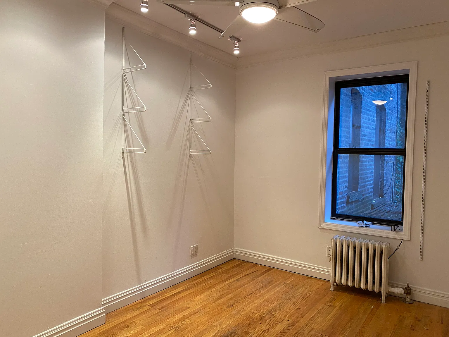 77 2nd Avenue — Photo 3