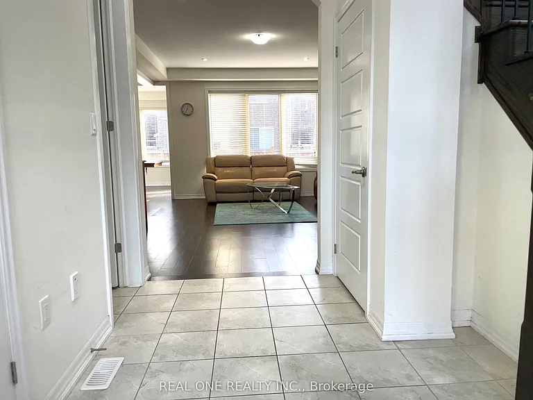 3164 Ernest Appelbe Blvd — Photo 3