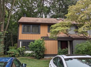 2233 Wheelwright Ct, Reston, VA 20191
