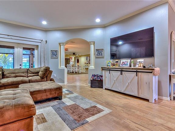 5th image of 3883 Alamanda Hills Pl