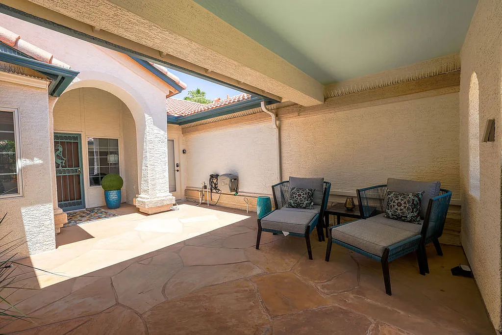 9326 E Nacoma Dr — Photo 4