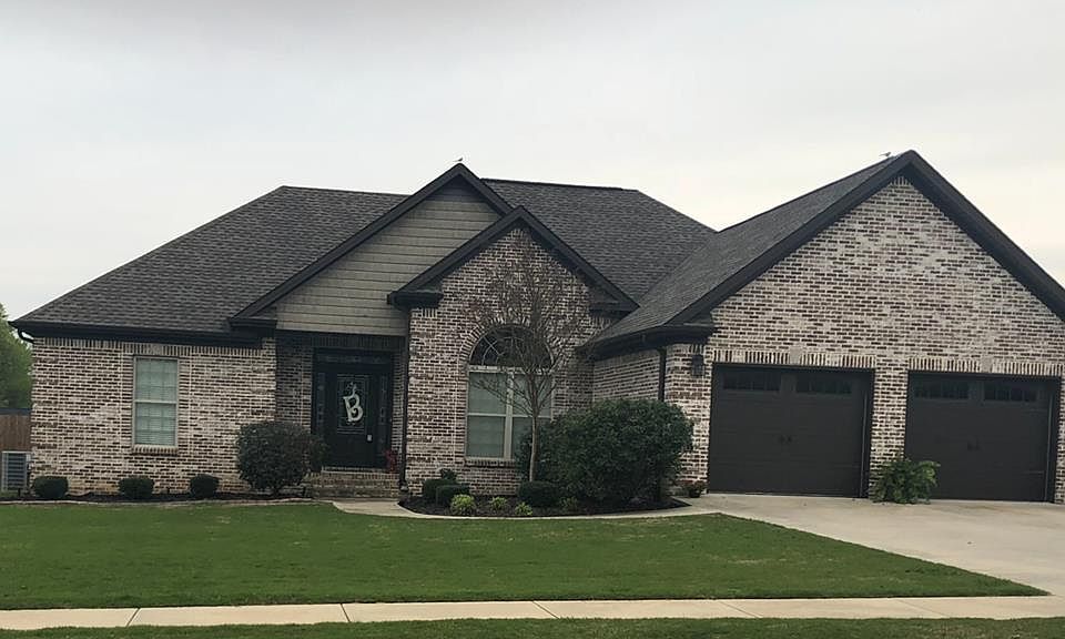 1st image of 135 Briarwood Dr