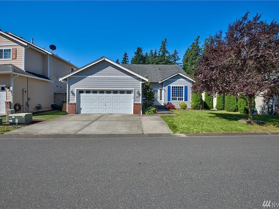 1st image of 1023 NE Beaumont Ln