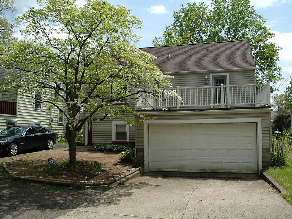 2nd image of 1767 Hollywood St NE