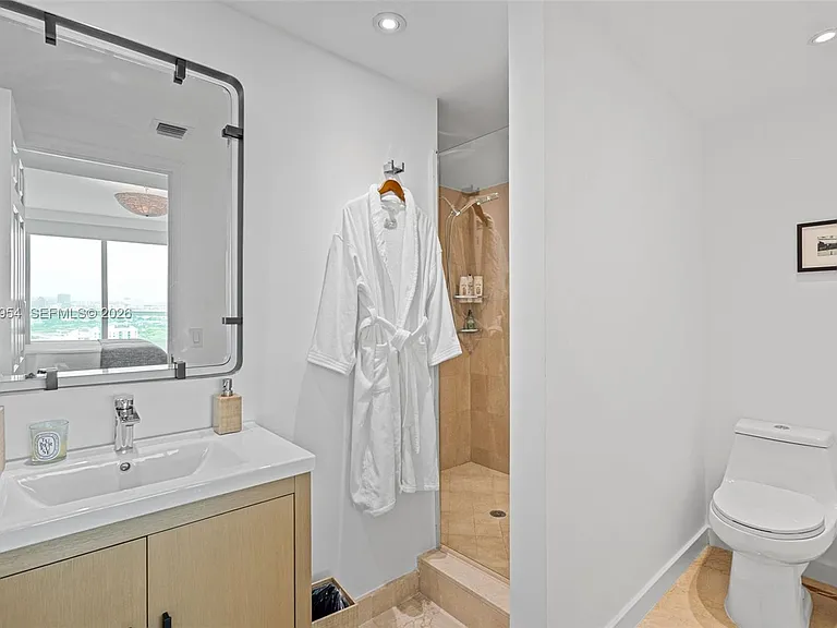 1643 Brickell Ave #2805 — Photo 37