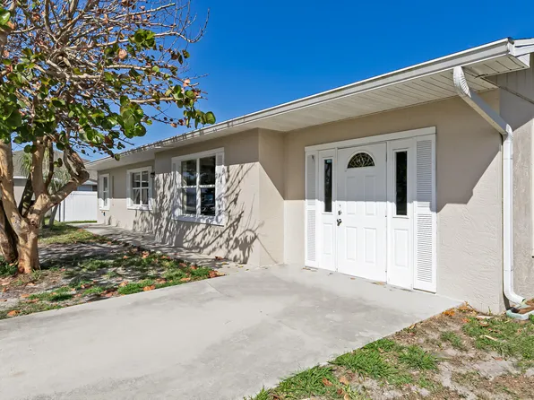 1107 SW Ithaca Street, Port St Lucie, FL 34983