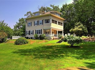 846 Dogburn Rd, Orange, CT 06477