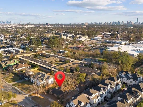 7921 Westwood Dr, Houston, TX 77055