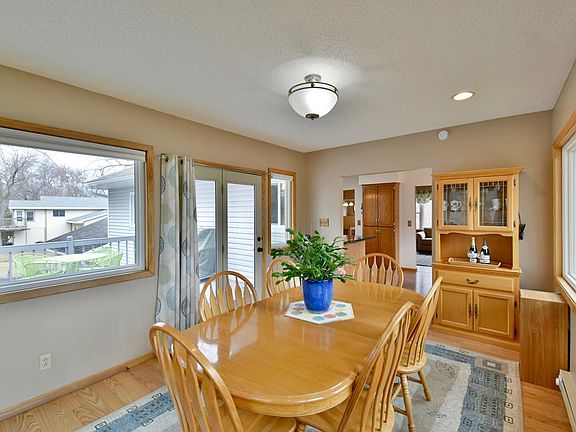 4th image of 1930 134th Ave NE