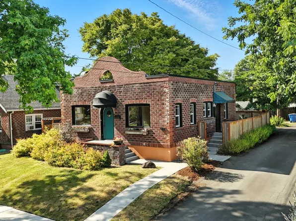 604 E 19th St, Vancouver, WA 98663