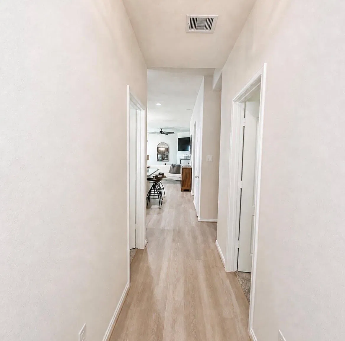 3 bed, 2.0 bath, 1744 sqft, $2,200 — Photo 4