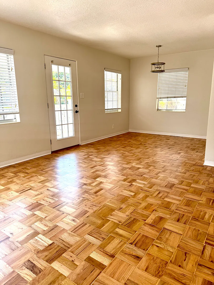 Living Room Dining Room Combo - 3225 W Lawn Ave