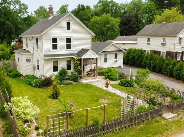 42 Bliss St, Northampton, MA 01062