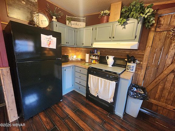 5th image of 343 Sawmill Rd