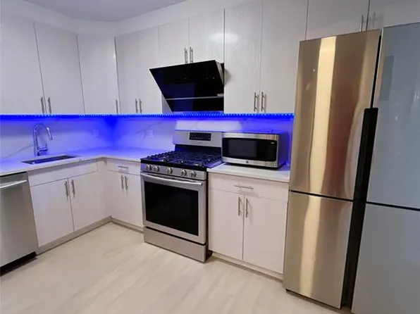 138-12 Northern Boulevard image 10 of 16