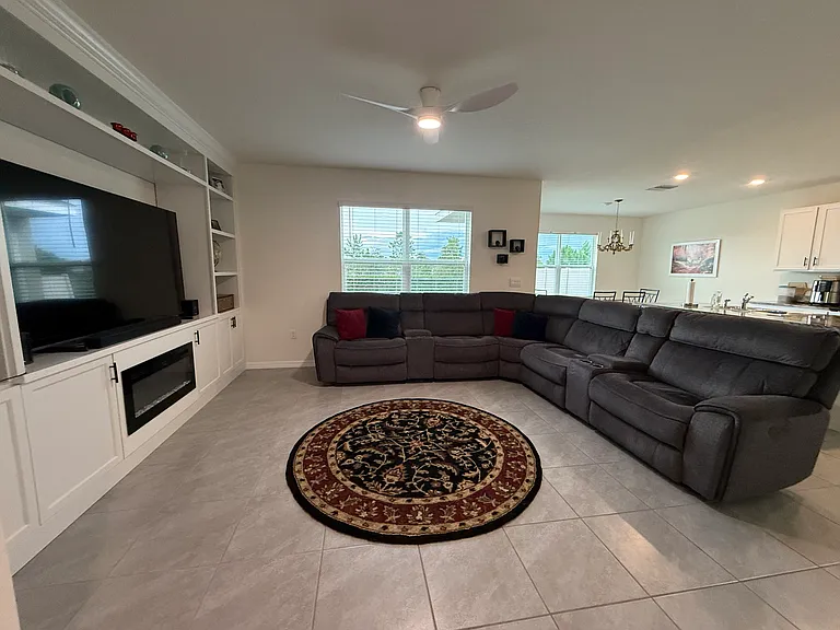 3521 Maple Grove Way — Photo 4