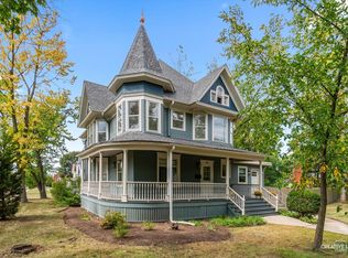 602 Prospect St, Elgin, IL 60120