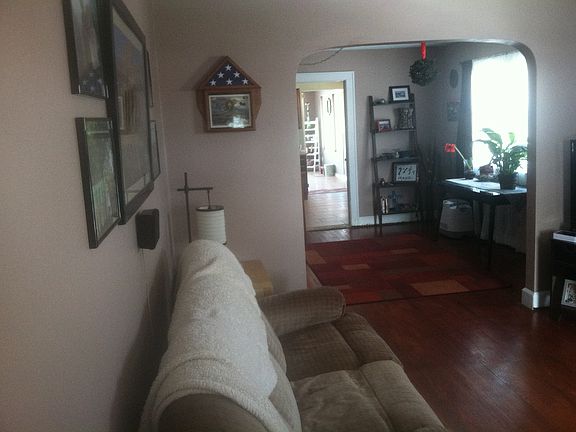 4th image of 3250 E Hanna Ave