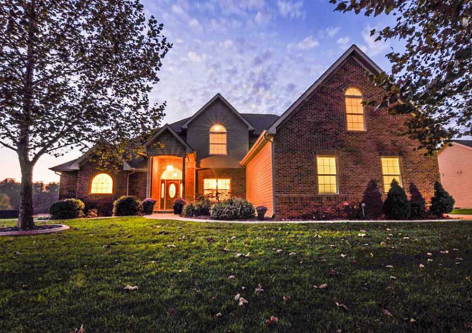 1st image of 1585 Sandstone Ct W