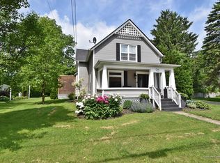 749 N Van Buren St, Batavia, IL