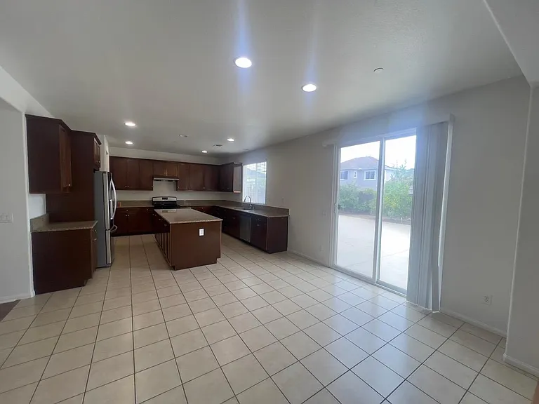 2955 Murcott Way — Photo 8