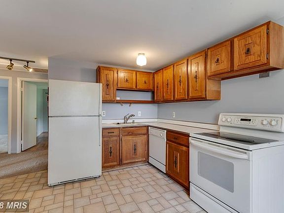 Spacious Kitchen