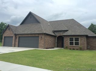 7906 N 144th East Ave, Owasso, OK 74055