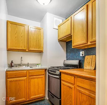 3rd image of 229 E 28th St APT 3M