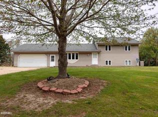 19431 Thomson Rd, Chadwick, IL 61014