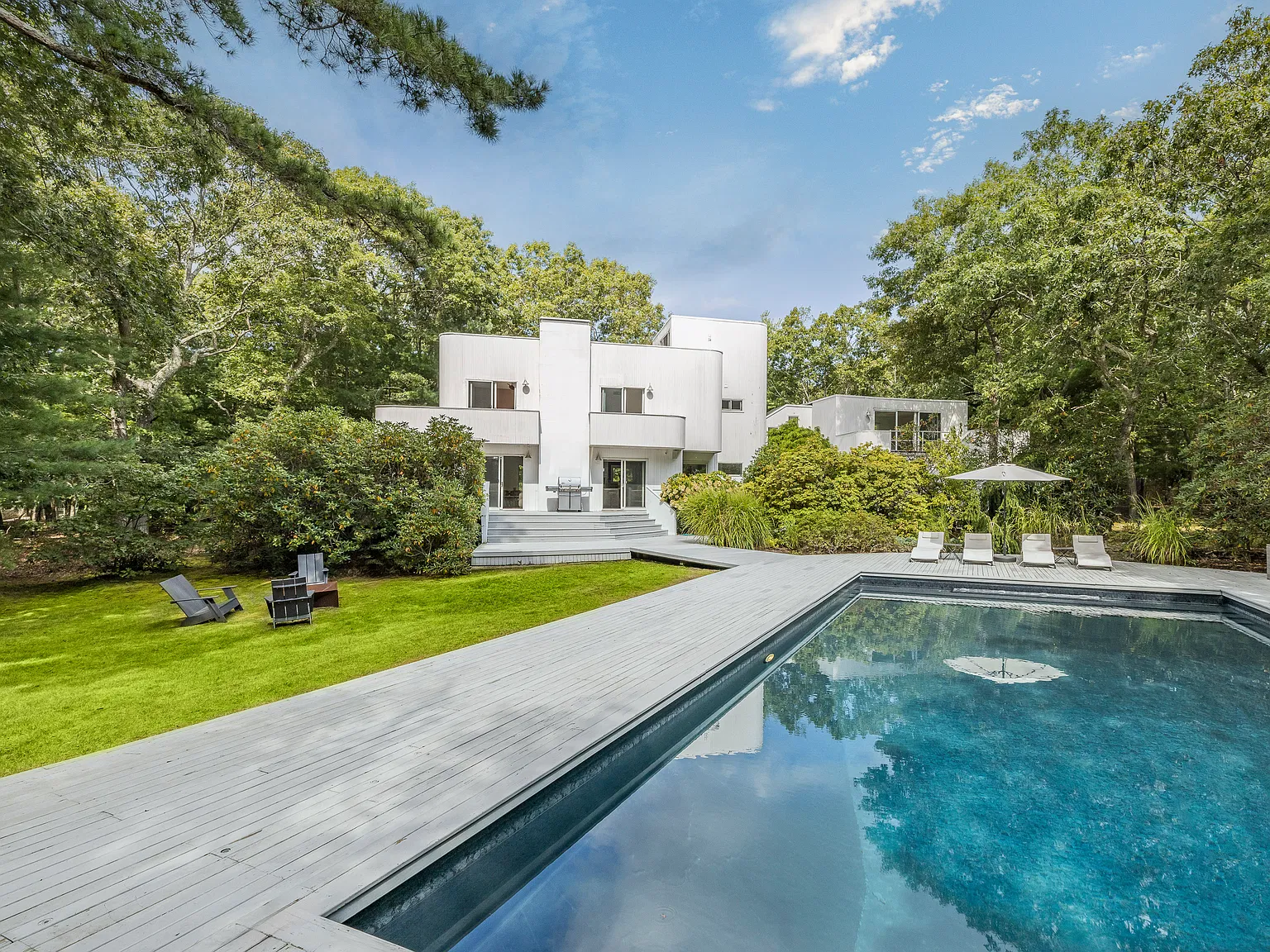 Renovated, Spacious and Private in a Desirable Community — Photo 1