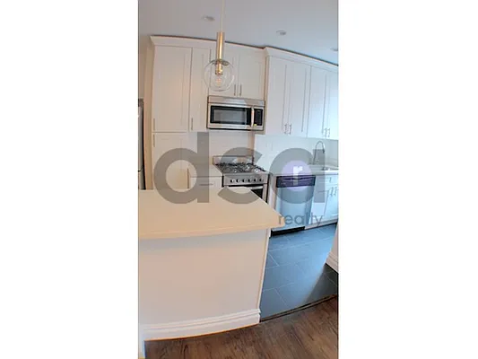 Rented by DSA Realty | media 23