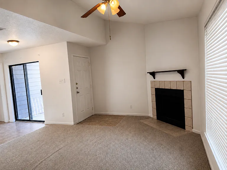 Unit 212 1 Bed/bath now available!