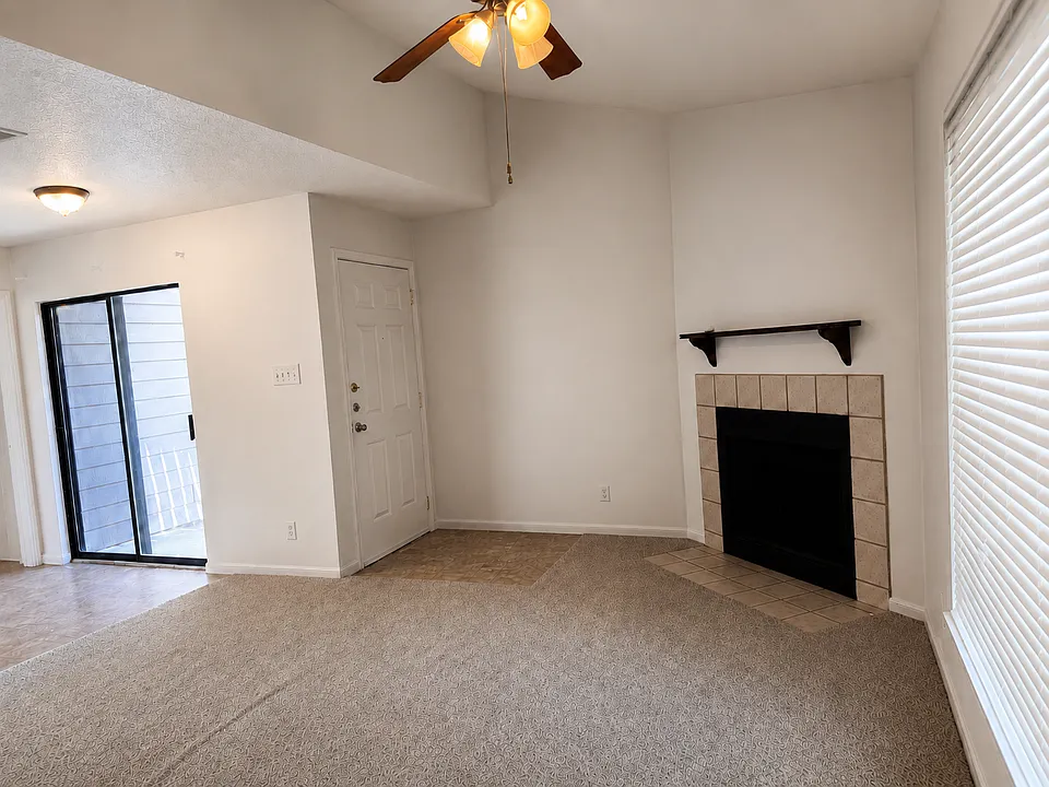 Unit 212 1 Bed/bath now available!
