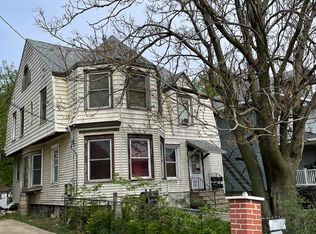 1109 Sycamore St #3, Waterloo, IA 50703