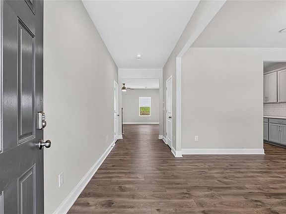 3rd image of 107 Ledgemont Way