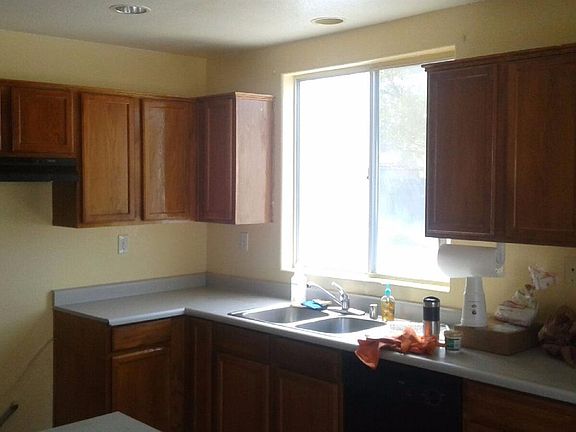 2nd image of 689 Harlequin Dr