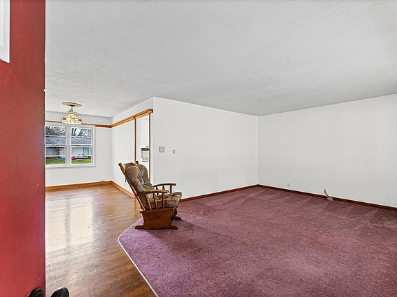 5th image of 1419 Cambridge Dr