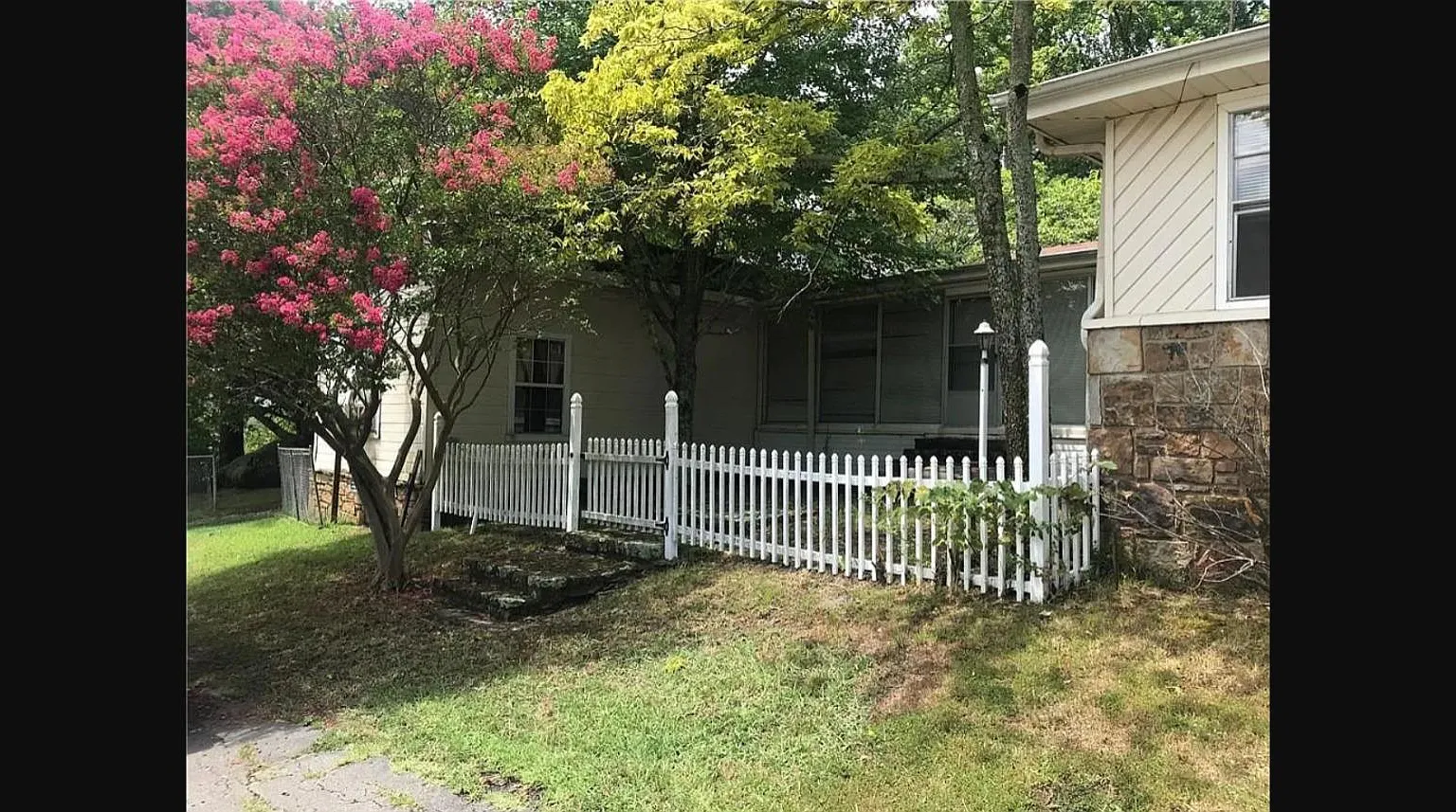 2 bed, 1000 sqft, $1,000 — Photo 1