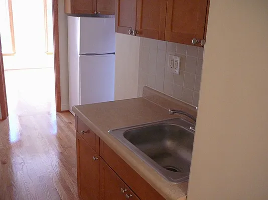 Rented by Kings Court Real Estate | media 9