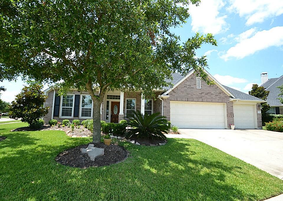 1st image of 28303 Fair Chase Ct
