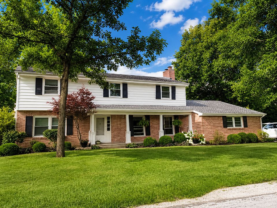 1st image of 30 Oaklane Dr