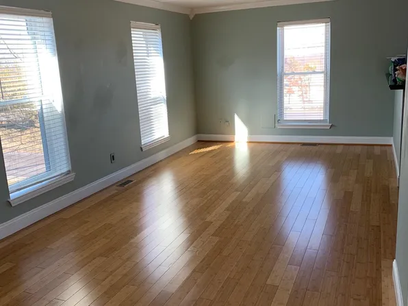 11918 Gravois Rd APT 11, Saint Louis, MO 63127