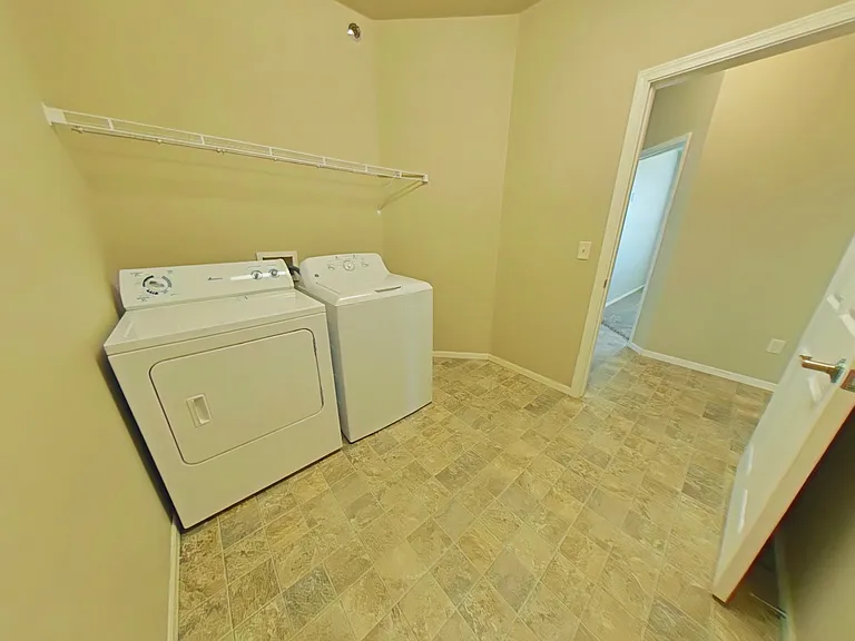 Boulder Ridge Apartments — Photo 35