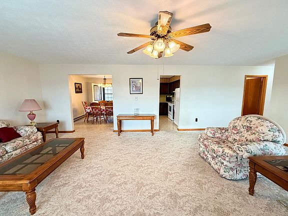 5th image of 430 Rolling Hills Dr