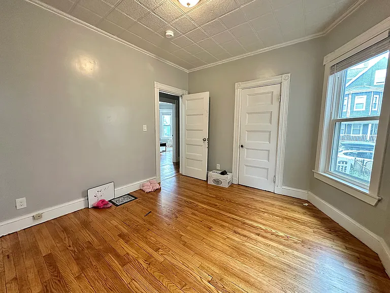 84 Lonsdale St #1 — Photo 10